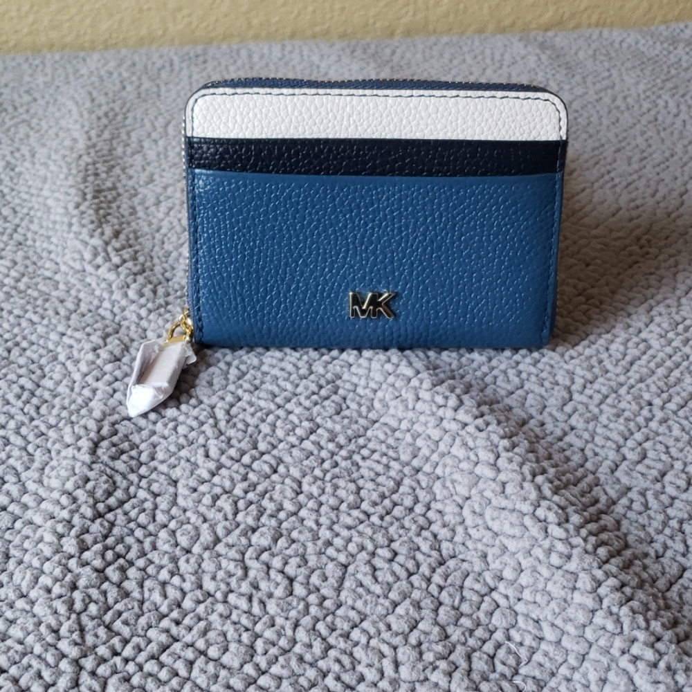 Michael Kors Zip Around Coin Wallet